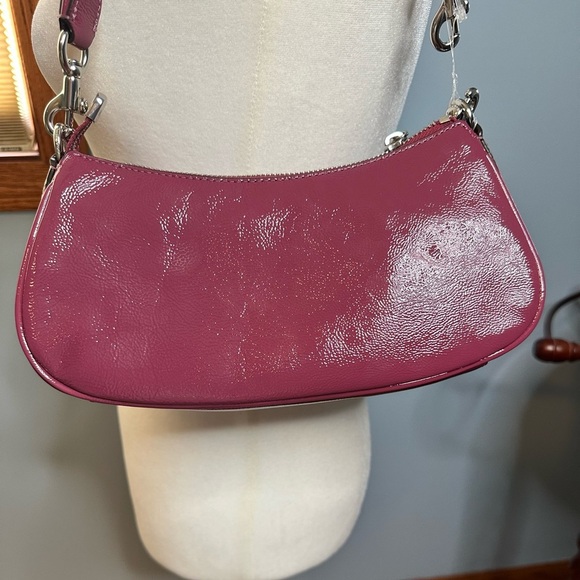 NWT Coach Ashton Baguette Bag CV943 Silver Pink Shoulder Handbag - Picture 2 of 16